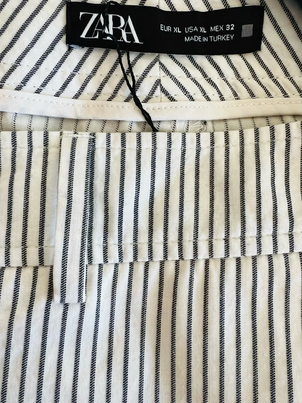 Zara Men's Pinstripe Chinos - White & Black
